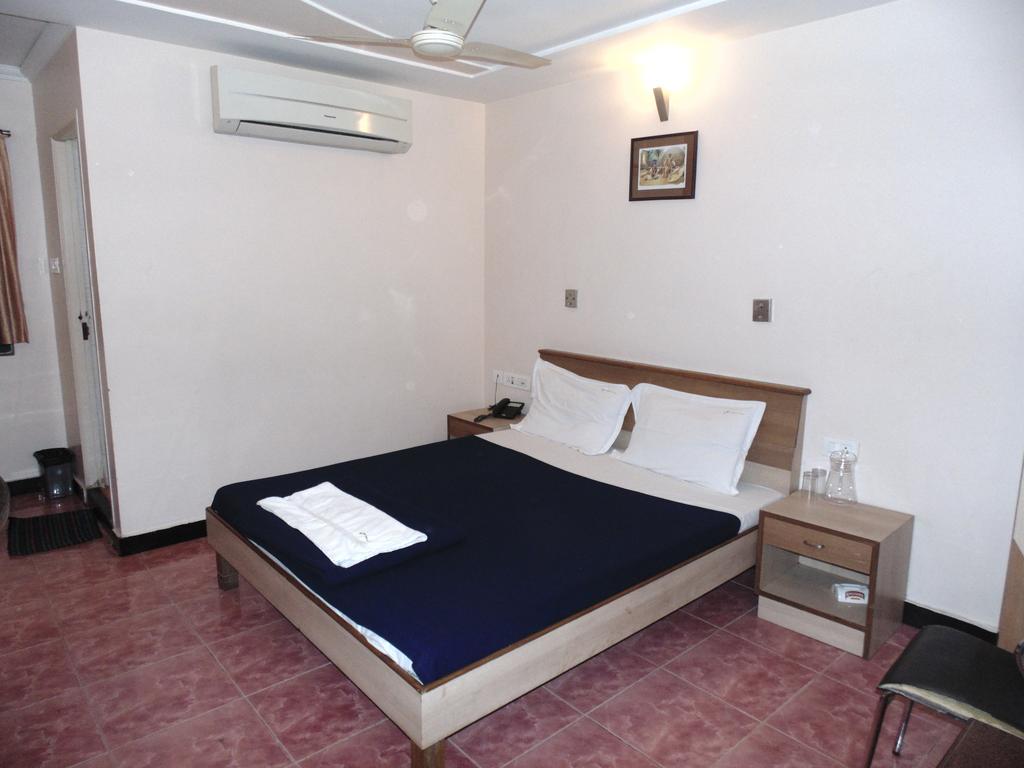 Hotel S R M Central Park Chennai Rom bilde