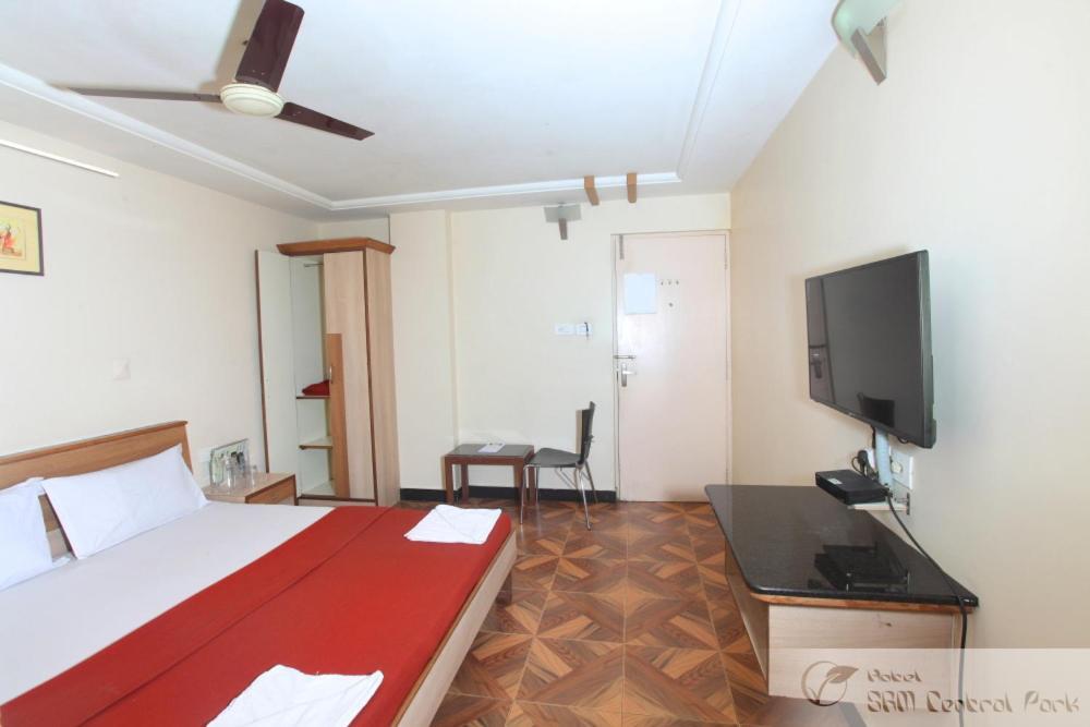 Hotel S R M Central Park Chennai Eksteriør bilde